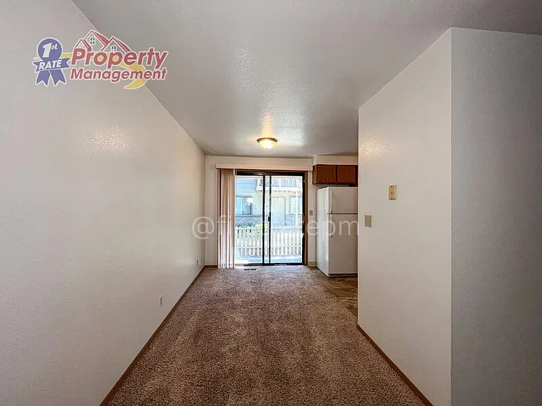3219 Rose Hill St — Photo 12