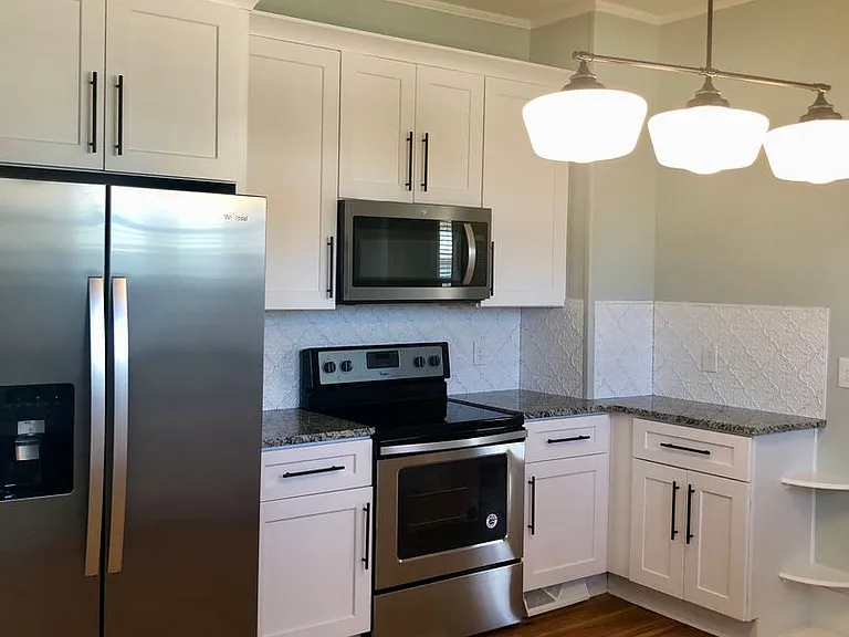 113 York Ave — Photo 10