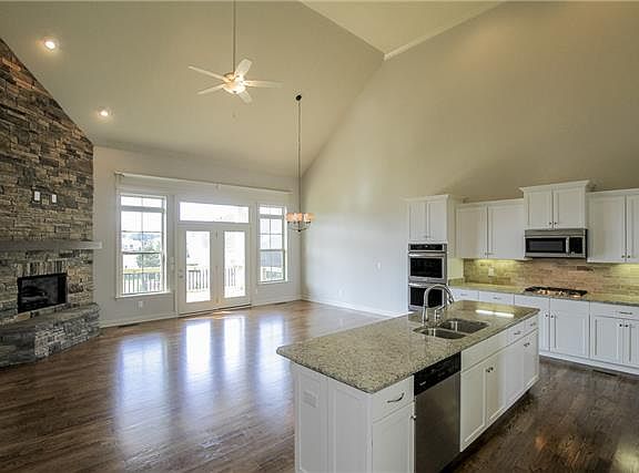 2nd image of 111 Fraser Pl Lot 124