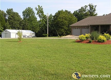 Looking to left of front toward workshop