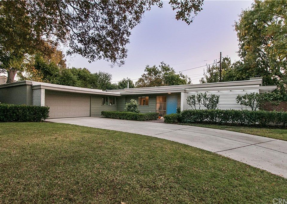 1st image of 558 Baughman Ave