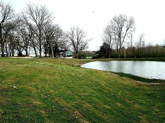 4th image of 171 Green Dr