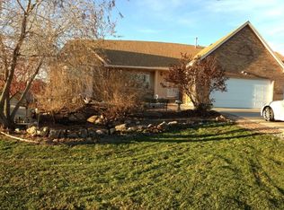 101 Grand View Cir, Mead, CO 80542