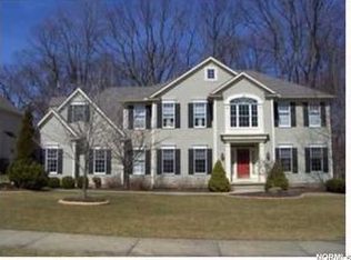 5707 Loripat Dr #5, Broadview Heights, OH 44147