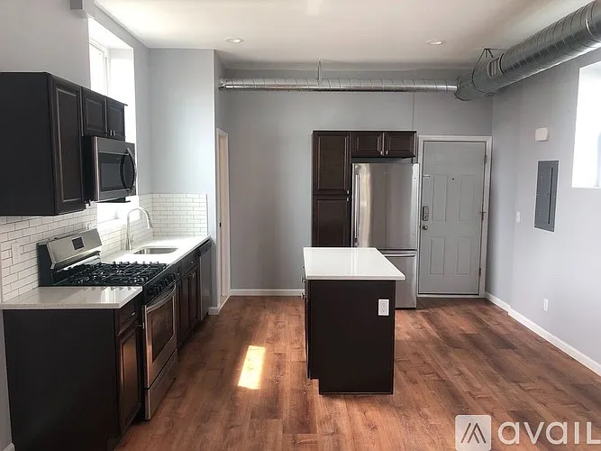 333 Arch St #2R — Photo 4