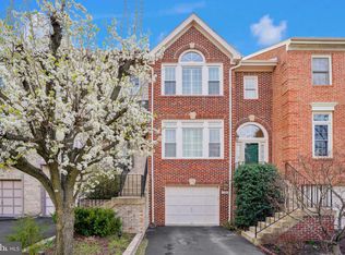 6409 Little Potters Ln, Alexandria, VA 22310