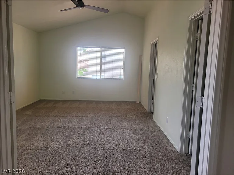 4013 Forest Knoll Ln — Photo 20