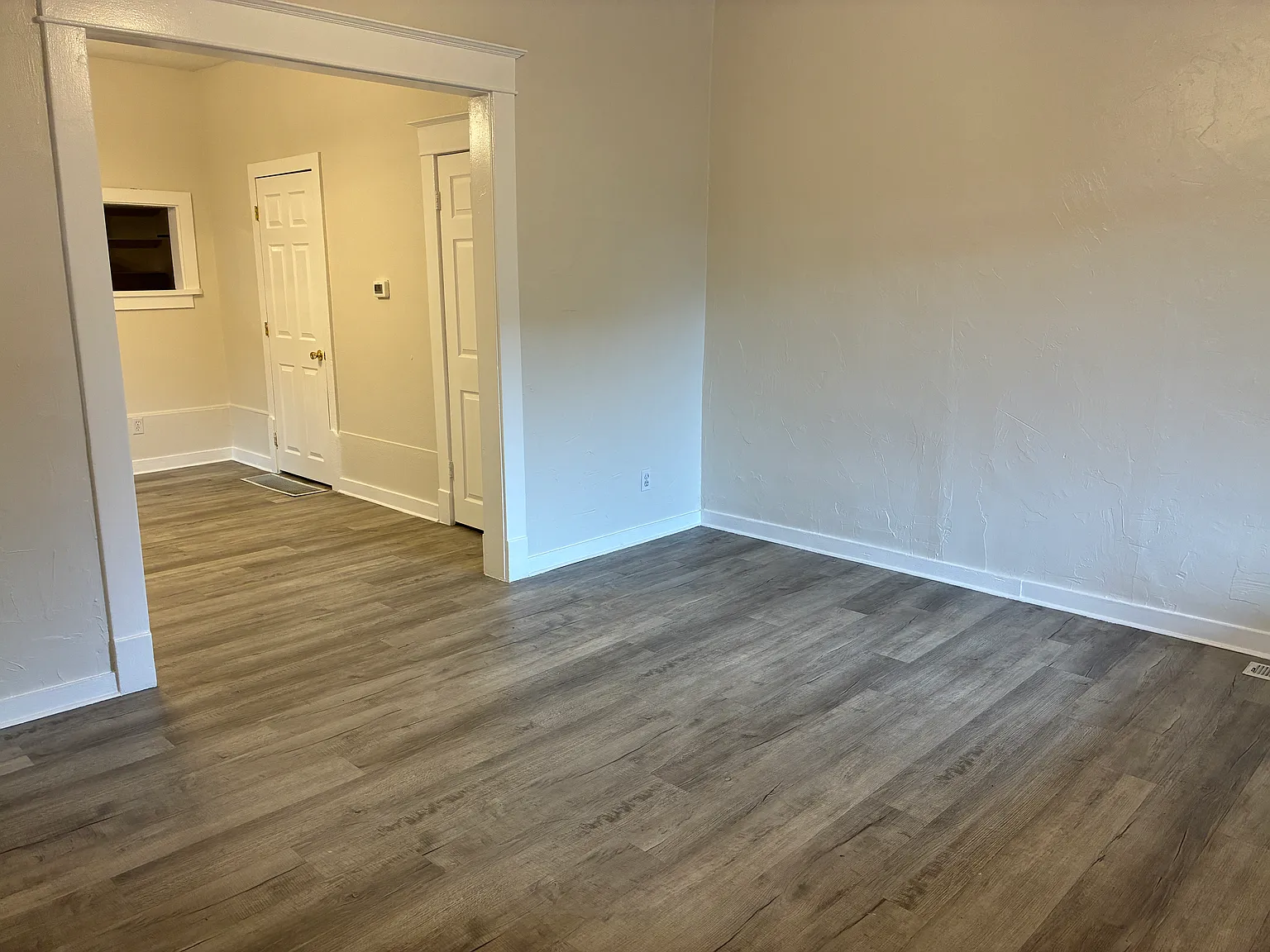 1 bed, 1.5 bath, 1053 sqft, $1,995 — Photo 4