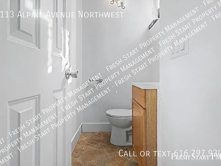 1113 Alpine Ave NW — Photo 28