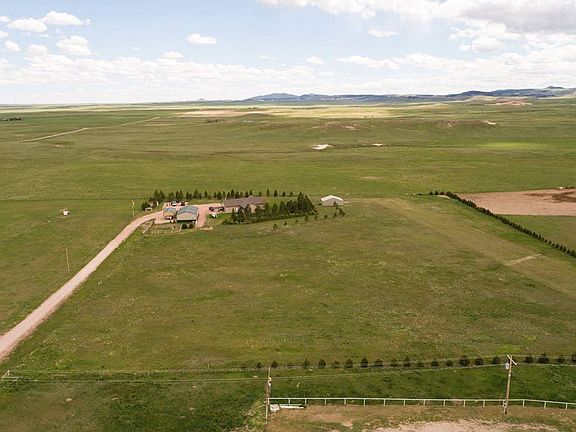 3rd image of 3918 Us Highway 20
