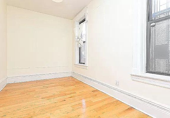 4th image of 1159 Dean St #2BF
