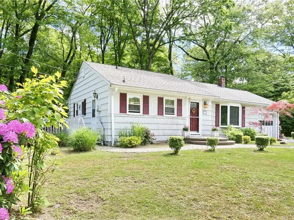 73 Summit Road, Spring Valley, NY 10977