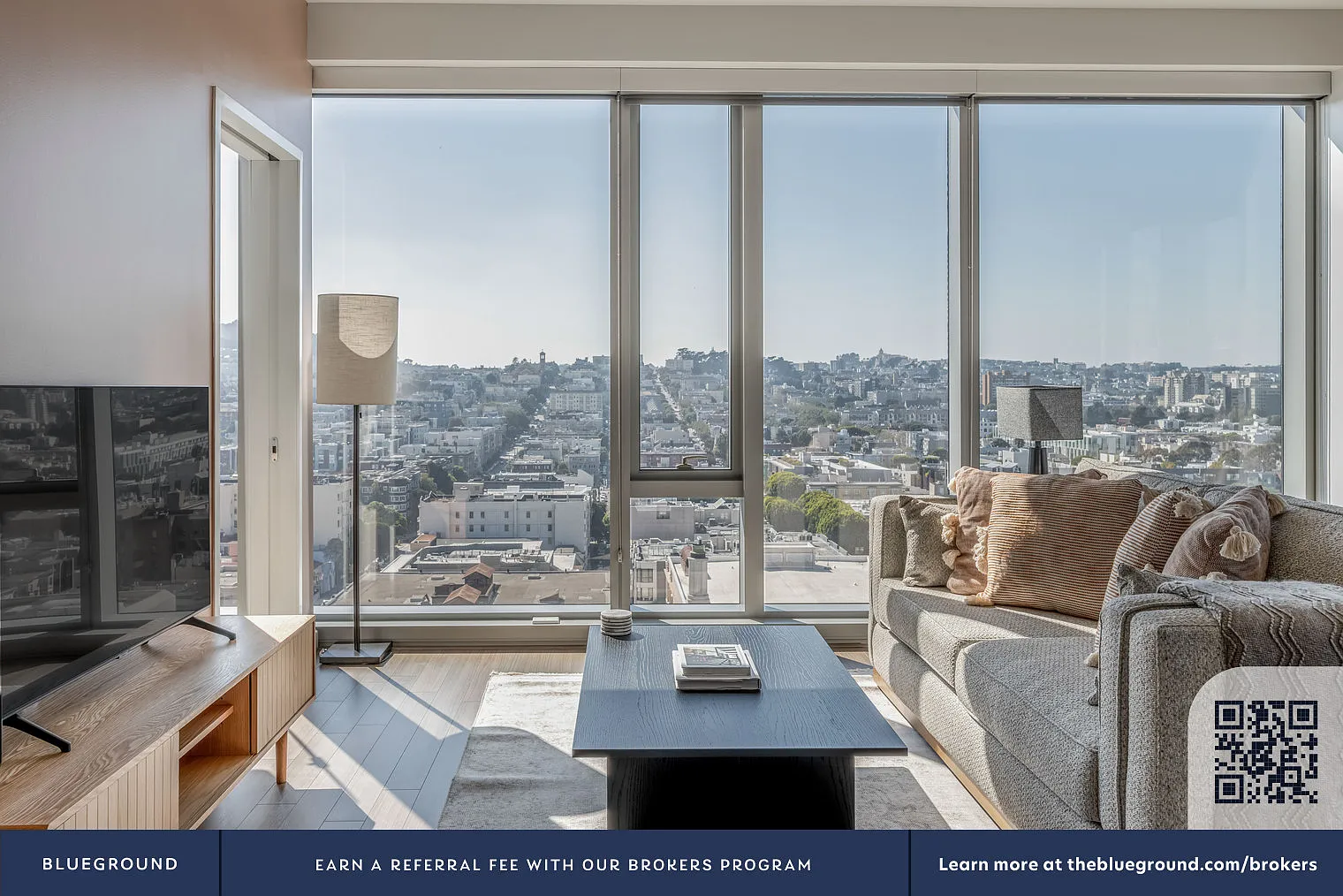 2 bed, 2.0 bath, 1084 sqft, $8,090 — Photo 3