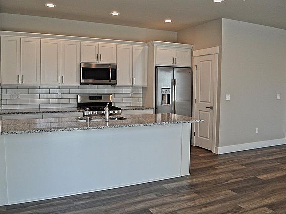 2nd image of 7145 32nd Ave NE #B
