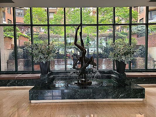 3rd image of 60 Sutton Pl S APT 10GN