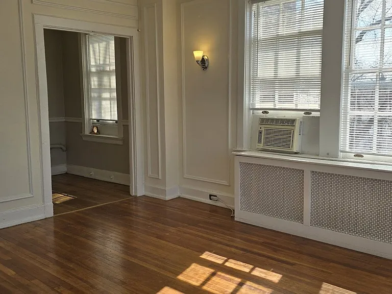 The Massee Apartments — Photo 29