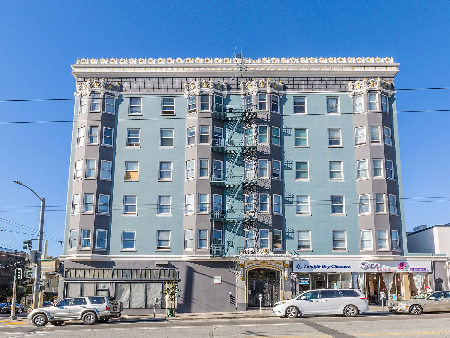 350 Judah — Photo 1