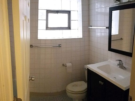 3rd image of 5409 S Kilbourn Ave #G