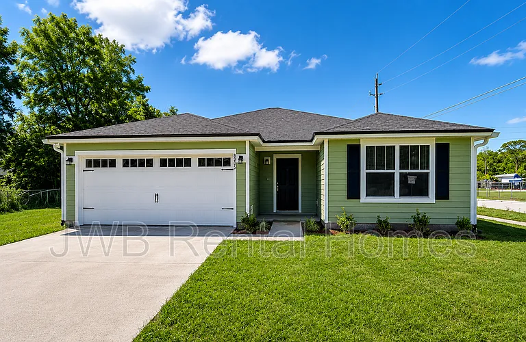 8905 1st Ave — Photo 1