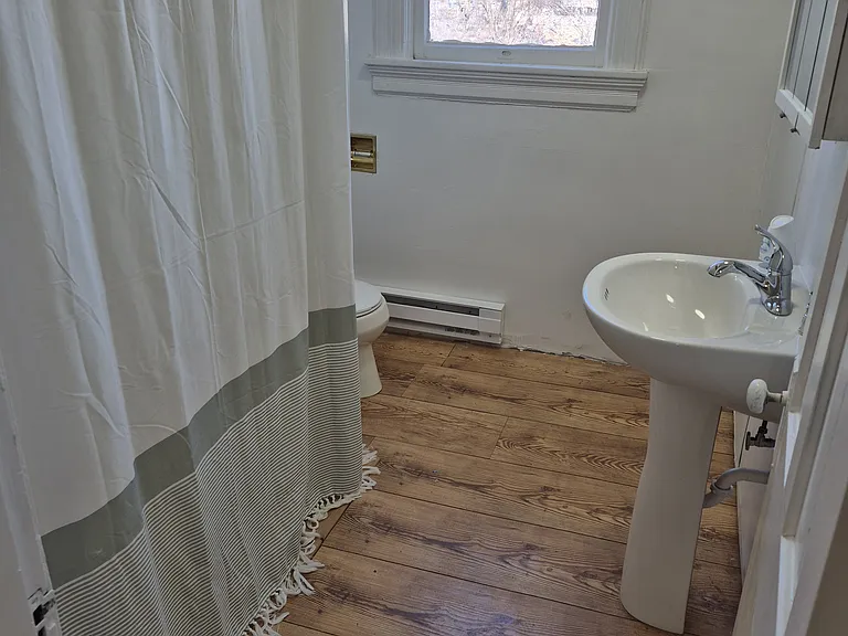 1205 Bank St #1/2 — Photo 28