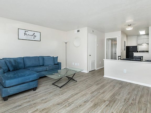2nd image of 333 Laurina St #548