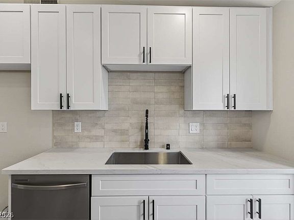 4th image of 6529 Pinon Pine Way
