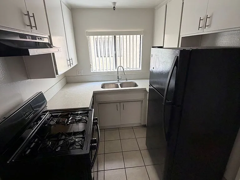 3736 Jasmine Ave — Photo 13
