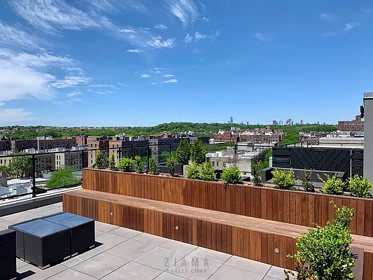 Rented by Zjama Realty Corp | media 32