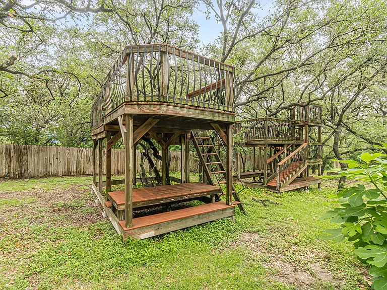 3847 Tupelo Ln #A — Photo 30