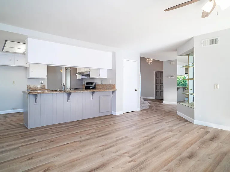 8733 Elford Ct — Photo 15