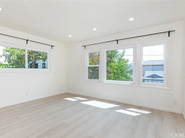 3511 Paraiso Way — Photo 25