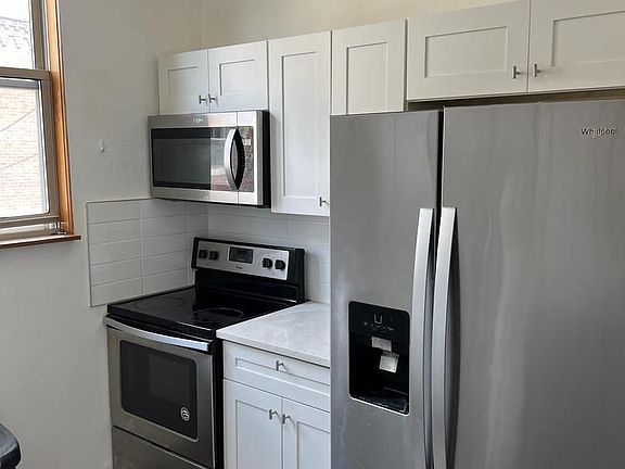 3rd image of 2524 South St Unit 2