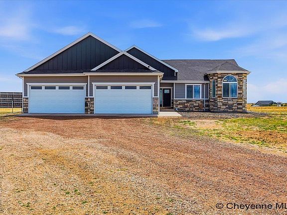 2nd image of 2789 Circle Heart Ln