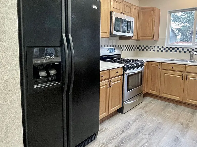 6675 Stonehedge Dr — Photo 12