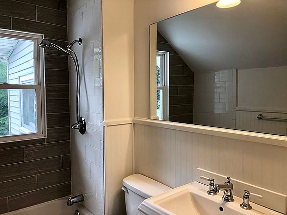 4th image of 602 Montpelier Ave