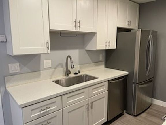 4th image of 500 N Clementine St #2