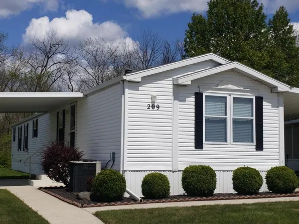 209 Pinewood Cir, Lima, OH 45804
