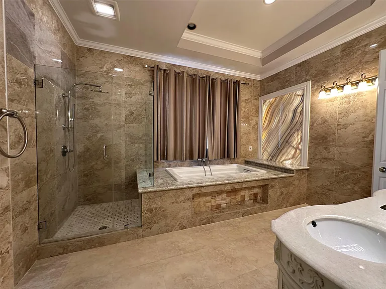 17 Ambleside Crescent Dr — Photo 20