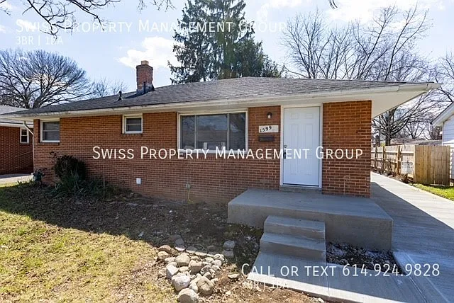 1599 Cunard Rd photo 1