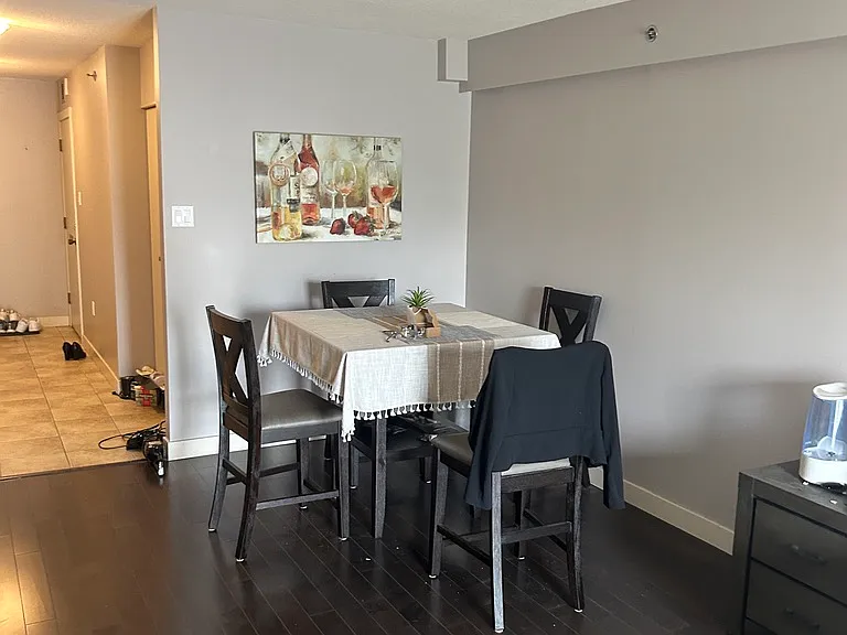 537 4th Ave N #505 — Photo 7