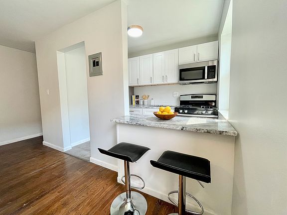 3rd image of 2648-2750 Robinson Blvd #2700-02