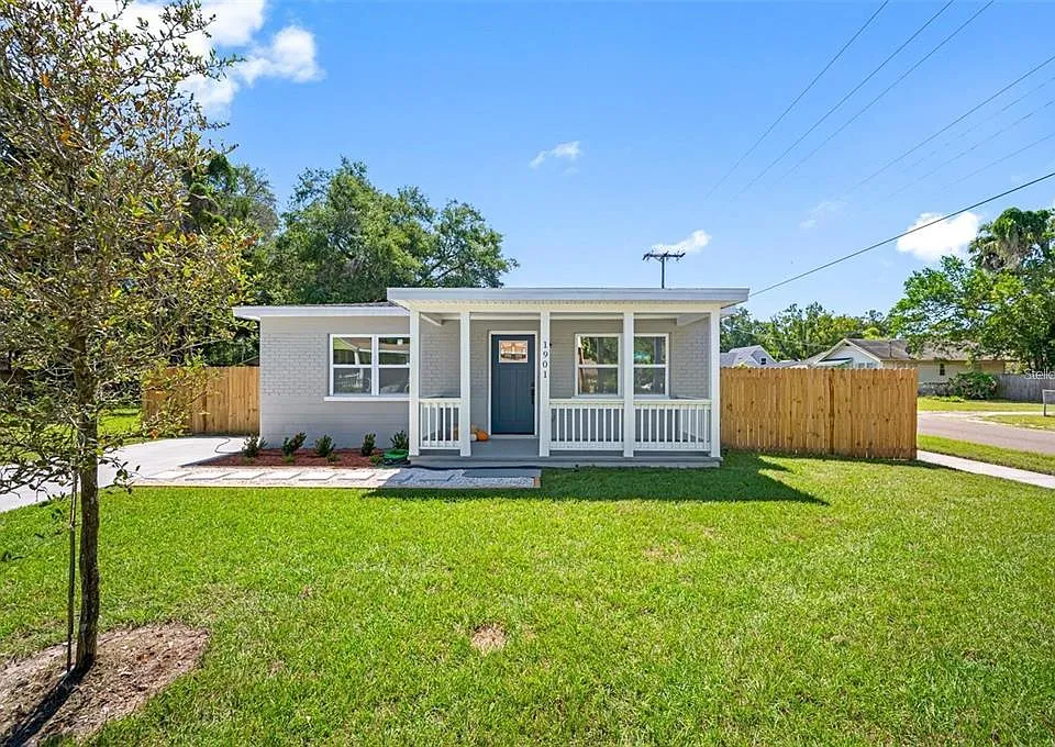 1901 E New Orleans Ave