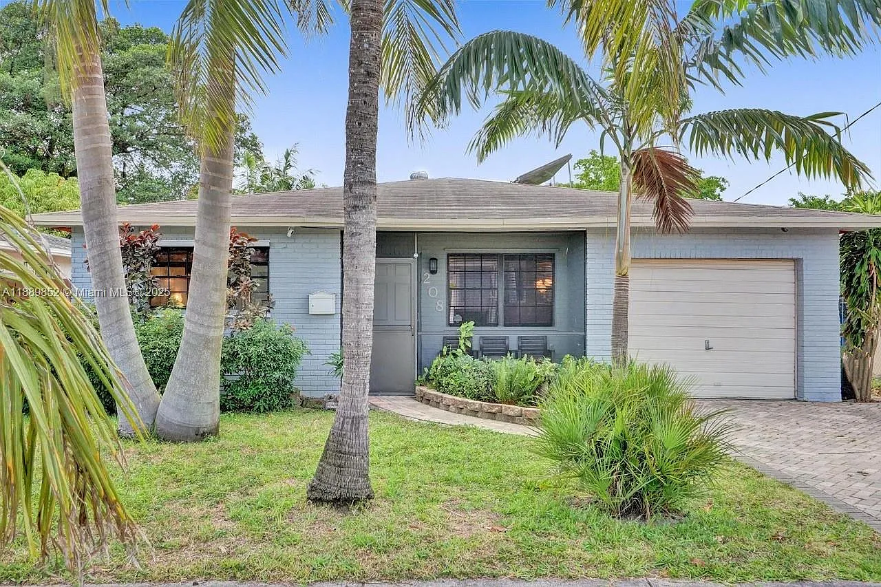 Town Of Hallandale B-13 — Photo 3