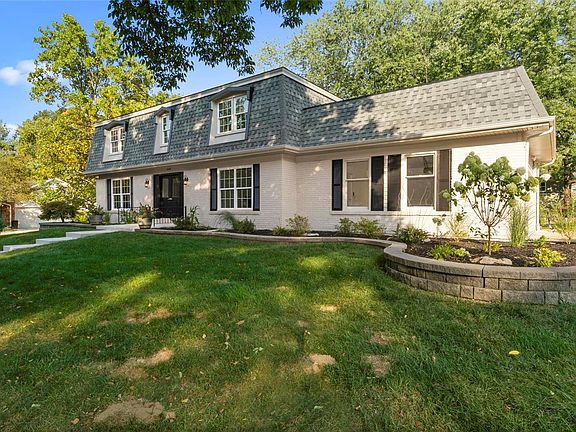 3rd image of 546 Rolling Glen Ln