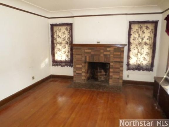 2nd image of 2614 Humboldt Ave N
