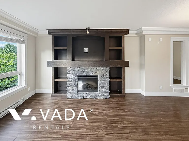 2175 Fraser Ave #309 — Photo 3