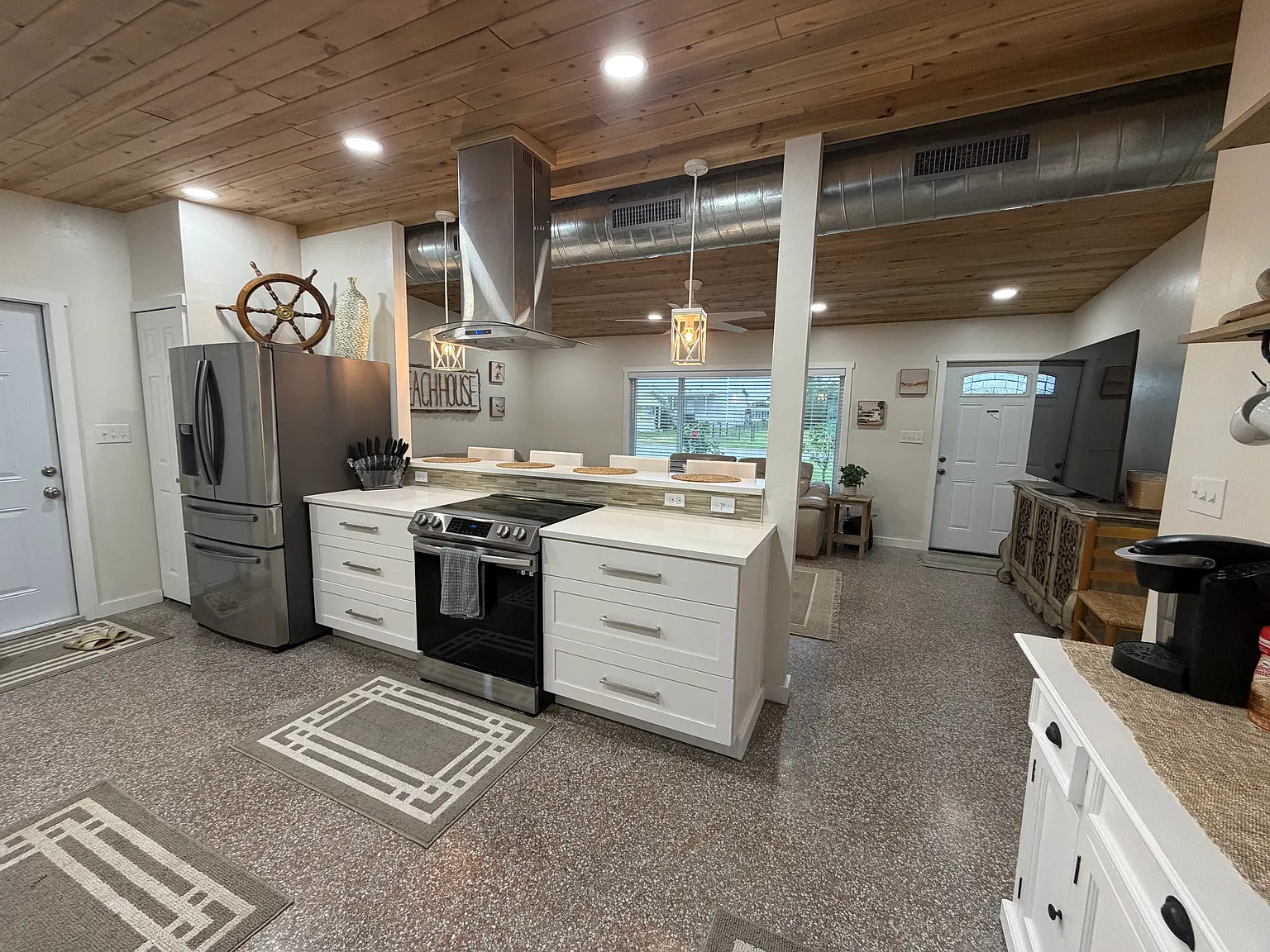 2 bed, 1.5 bath, 1200 sqft, $4,300 — Photo 3