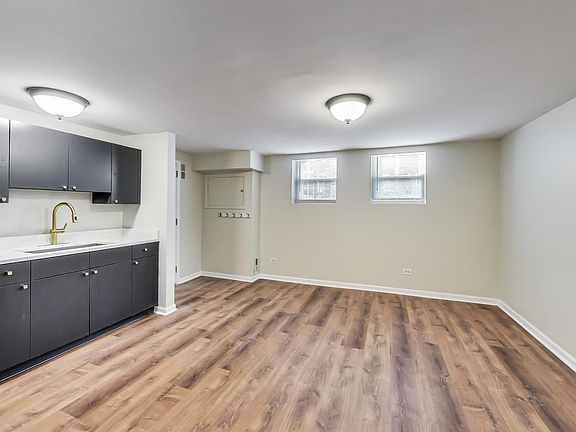 4th image of 1519 N Hudson Ave #G