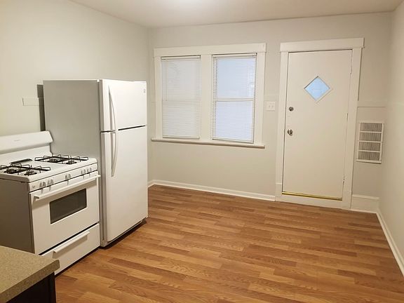 3rd image of 2026 N Kedvale Ave #G
