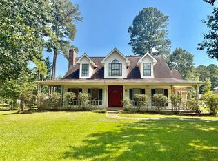 160 Erwin St, Hemphill, TX 75948